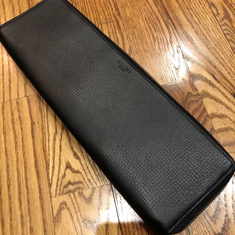 Coach Travel Tie Case